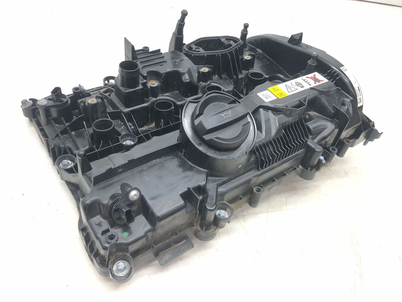 BMW KÜLBÜTÖR KAPAĞI 2er F45 F46 3er G20 5er G30 G31 B48 A20 11128631745 - 1