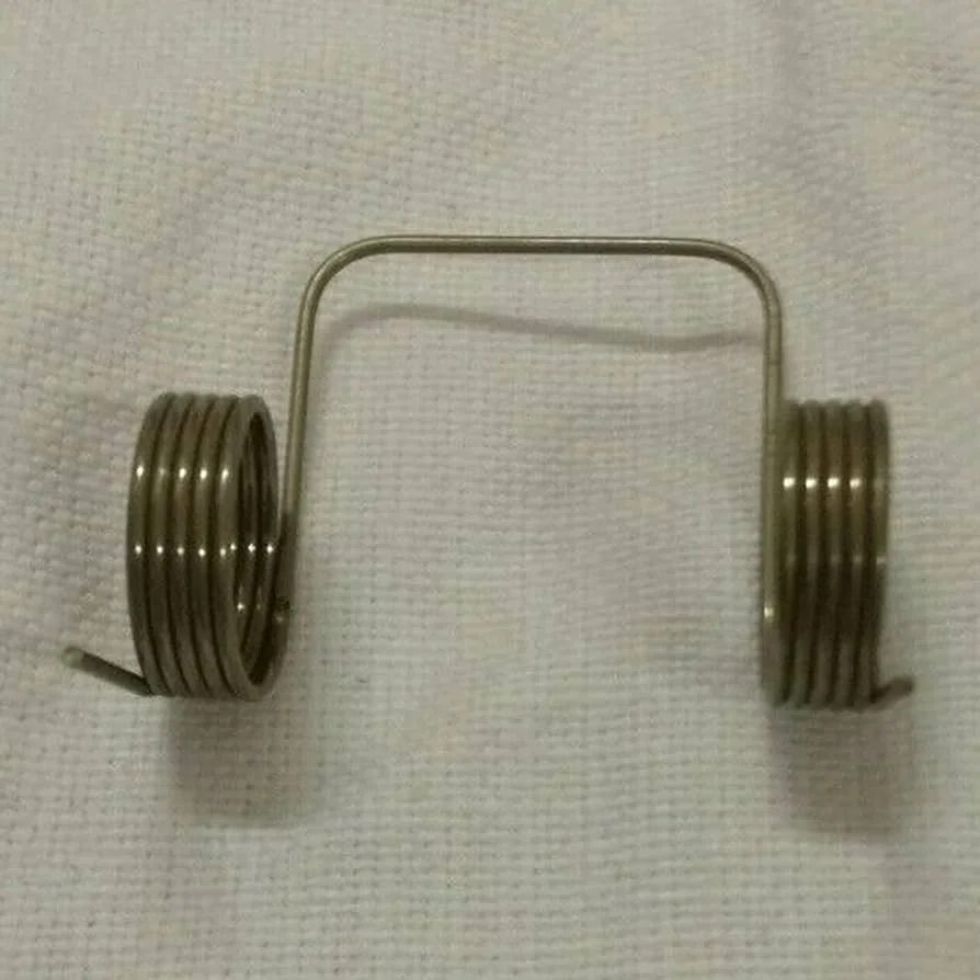 BMW FİSKİYE KAPAK YAYI F10 51117202885 - 1