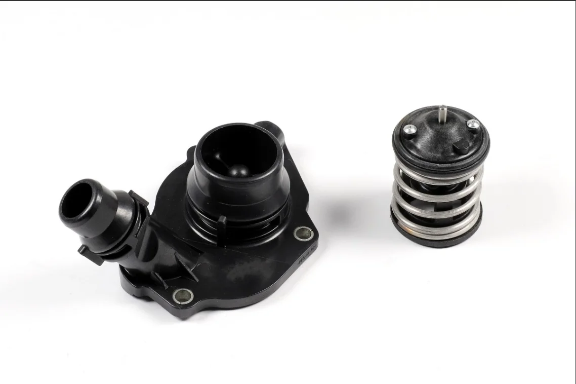 BMW TERMOSTAT VE GÖVDESİ F10-F20-F30-E90 N47N 11518516203 - 1