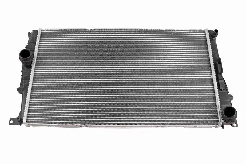 BMW SU RADYATÖRÜ F20-F30 OEM 17118672102 - 1