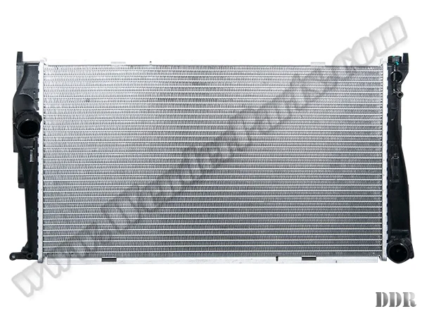 BMW Motor Su Radyatörü X1:E84 E90 E92 17117558480 - 1